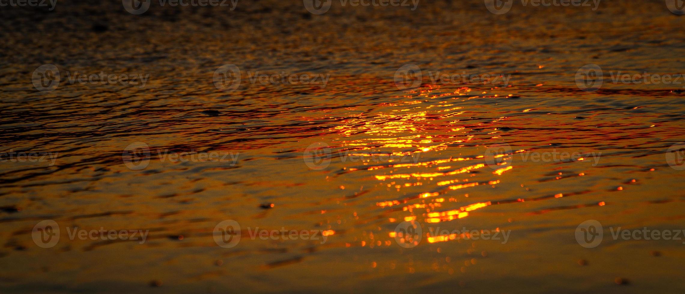 ostsee sommerlandschaften bei sonnenuntergang foto