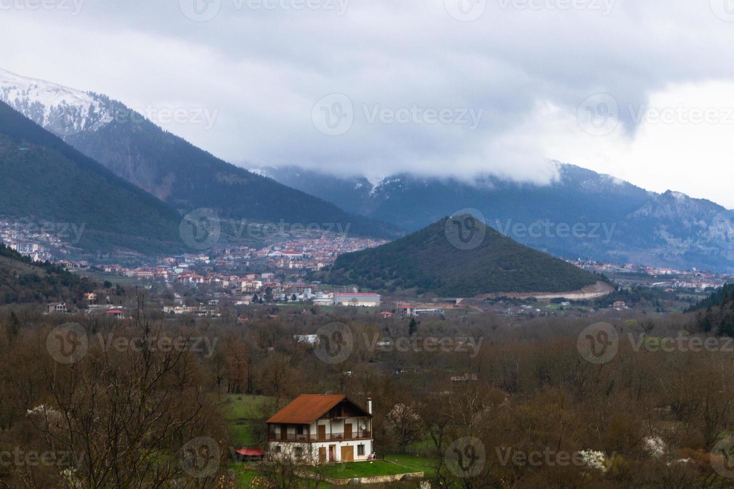 Landschaften aus dem Naturpark Tzoumerka foto