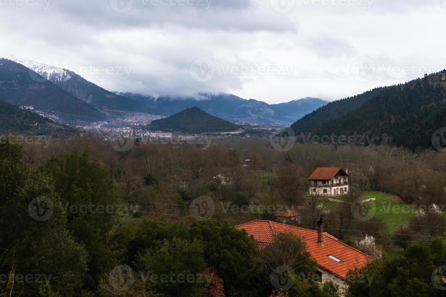 Landschaften aus dem Naturpark Tzoumerka foto