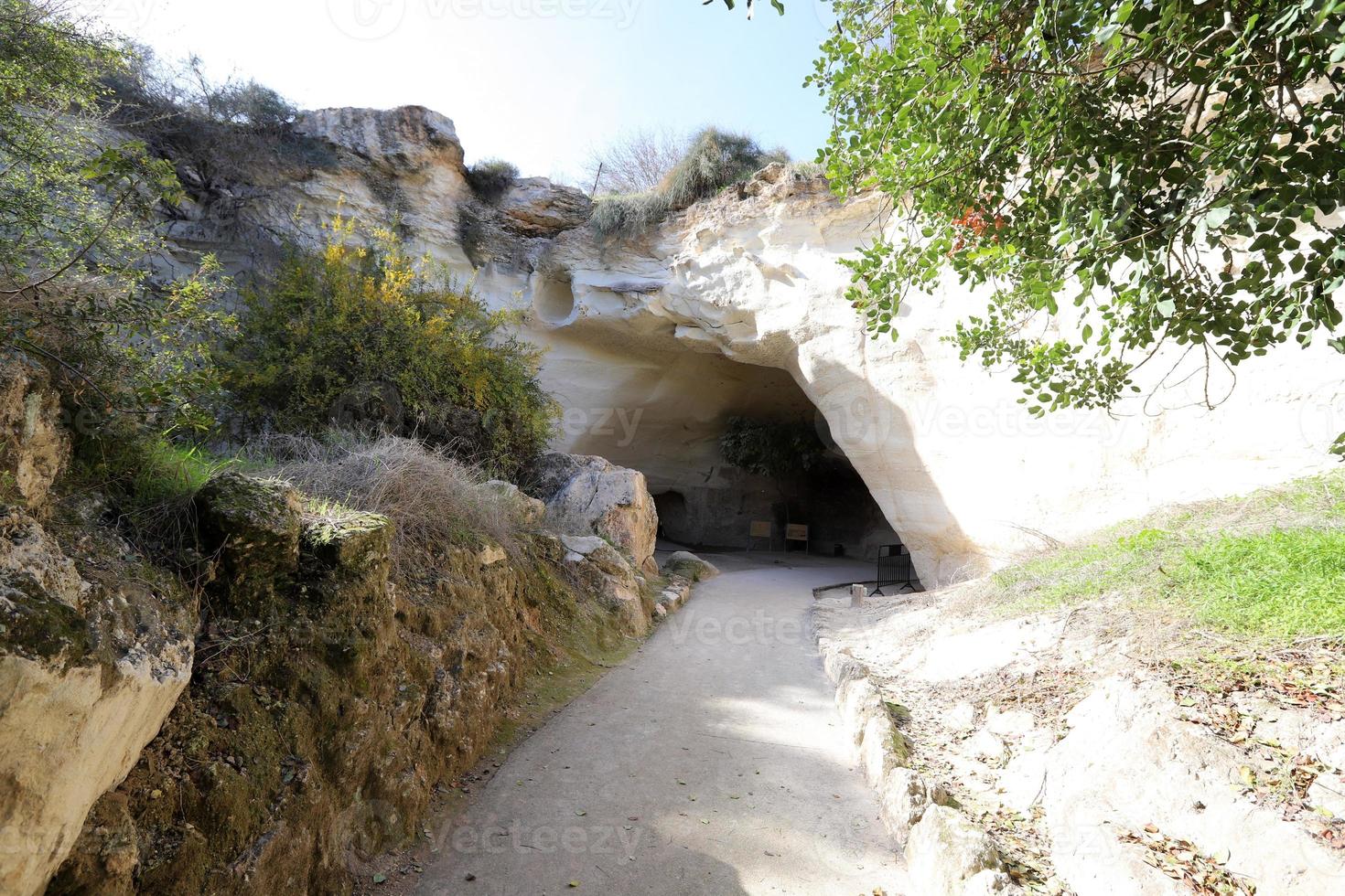 Höhle in den Kreidefelsen im Süden Israels. foto