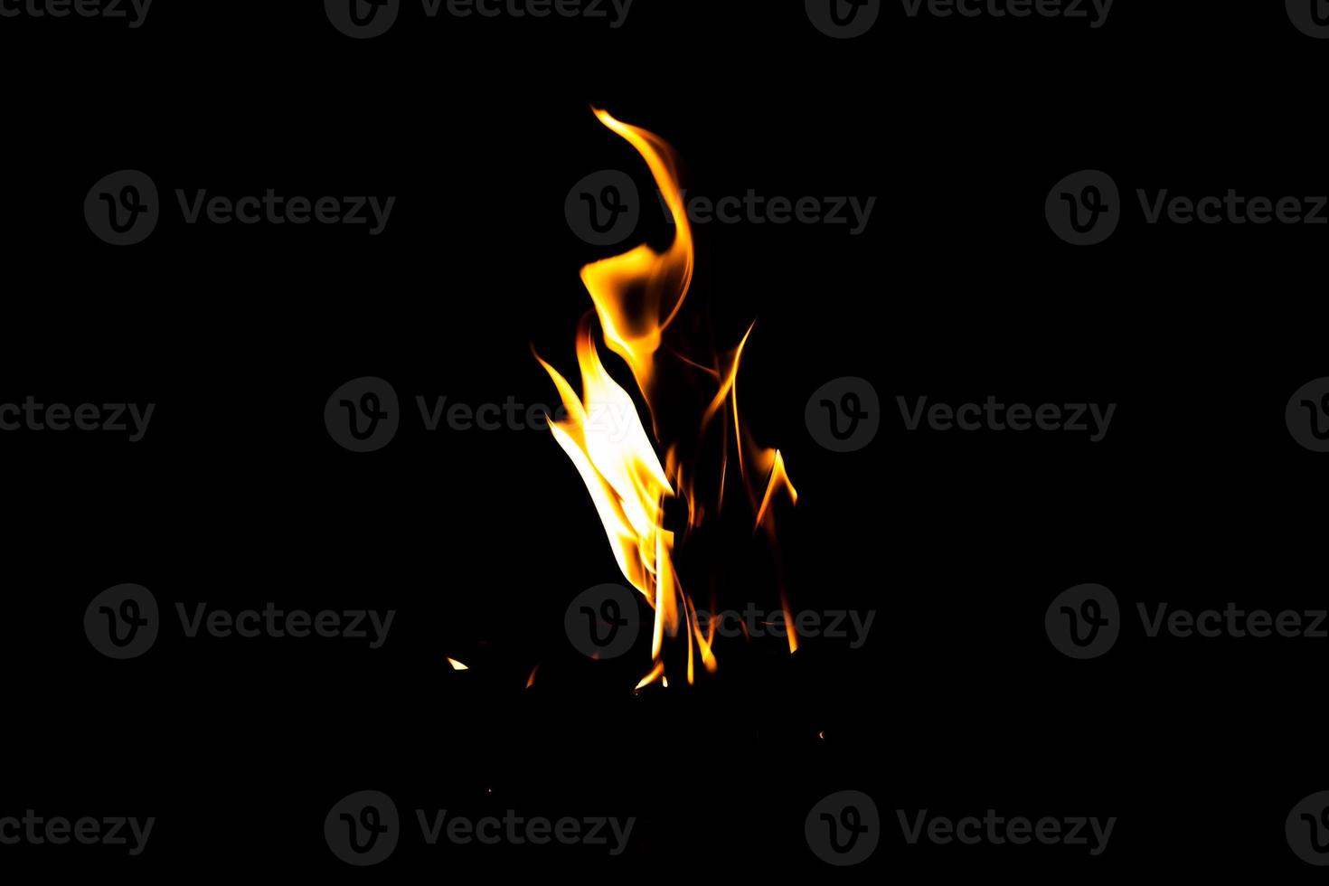 Feuer Flamme Textur. Brennmaterial Hintergrund. Brenneffektmuster. Flammen- und Fackeltapete. Hitze und Dunst Kulisse. foto