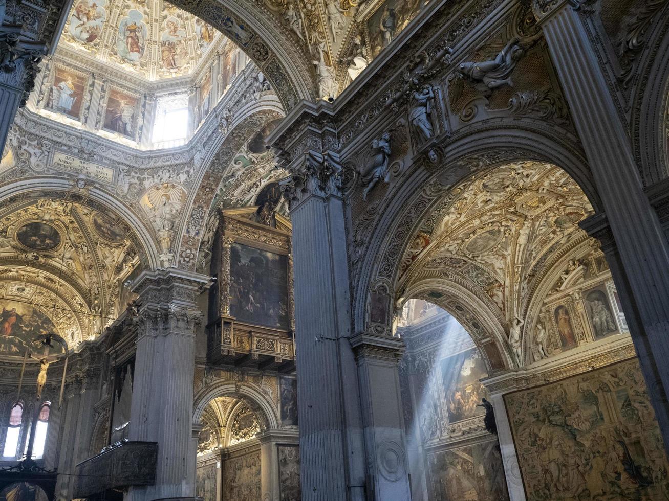 santa maria maggiore kirche in bergamo, italien, 2022 foto