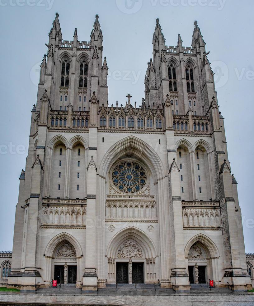 Washington Cathedral Dome historische Kirche unter dem Regen foto