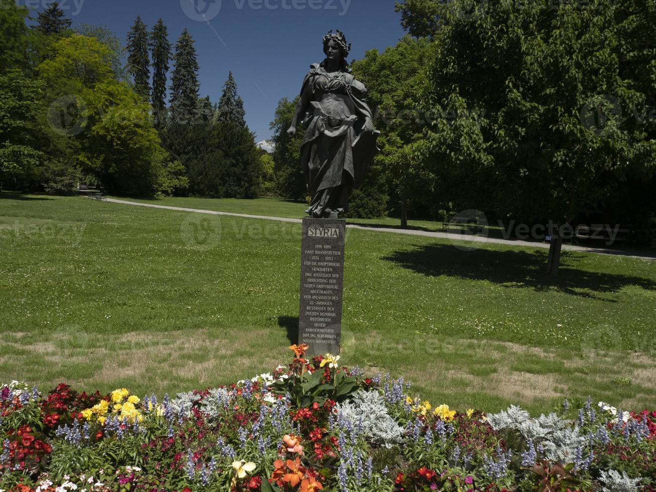 Styria-Statue in Graz Österreich Gärten des Parks foto