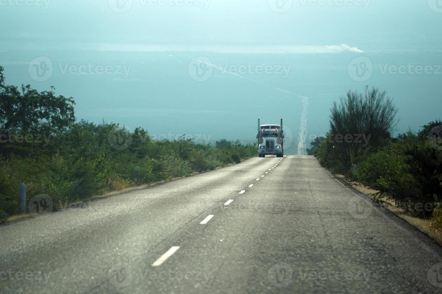 endlose straße von baja california la paz nach san jose del cabo foto