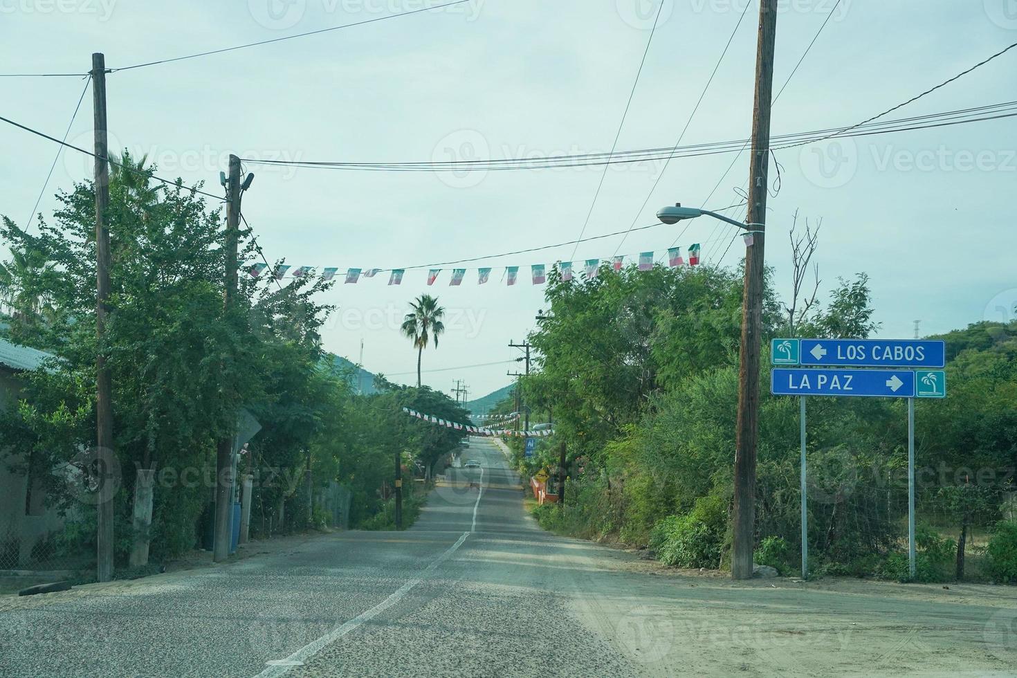 endlose straße von baja california la paz nach san jose del cabo foto