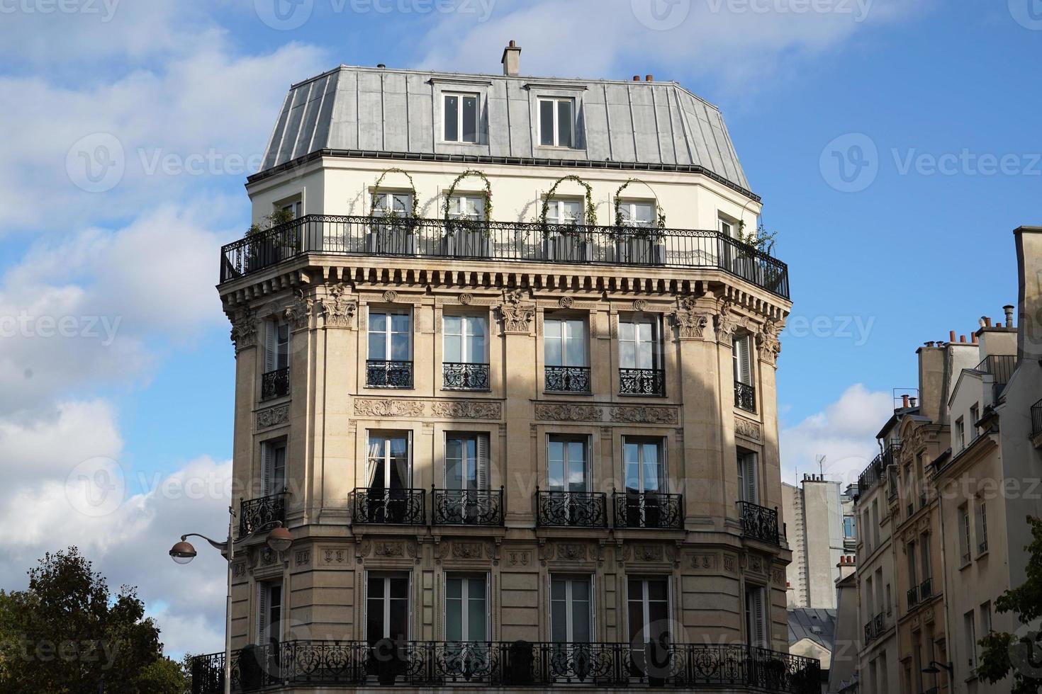 paris dächer schornstein und gebäude cityview foto