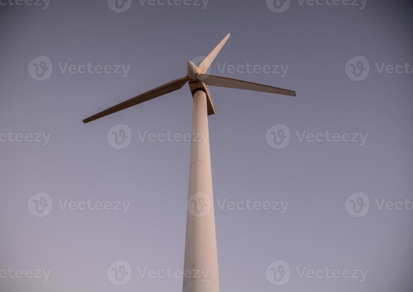 Stromgenerator Windkraftanlage foto