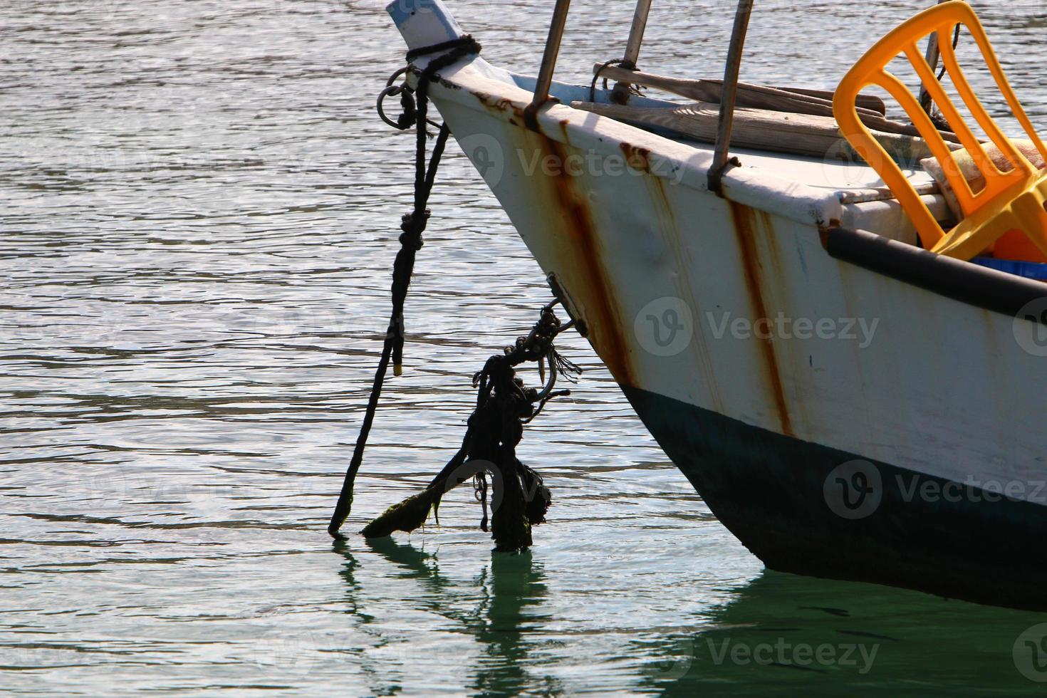 Liegeplatz am Meer zum Festmachen von Booten und Yachten. foto