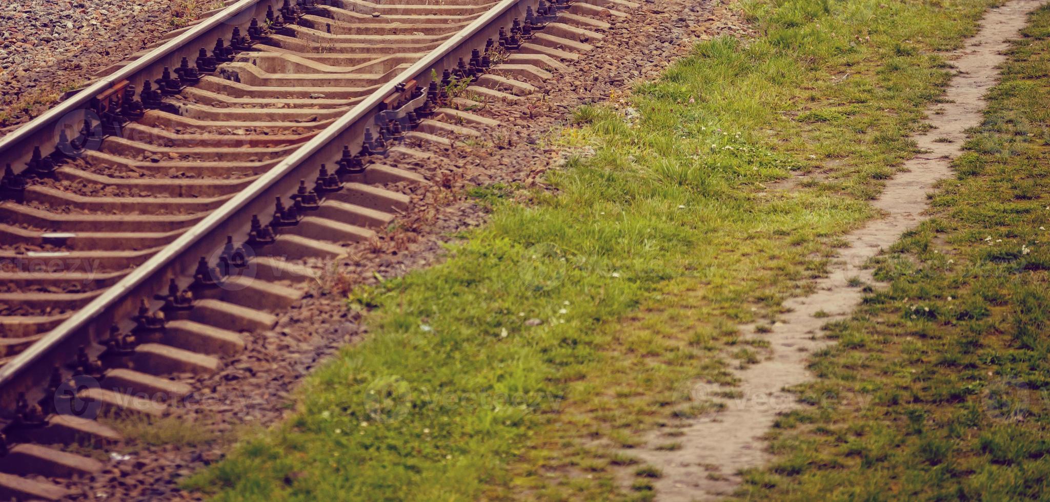 zwei Bahngleise verschmelzen foto