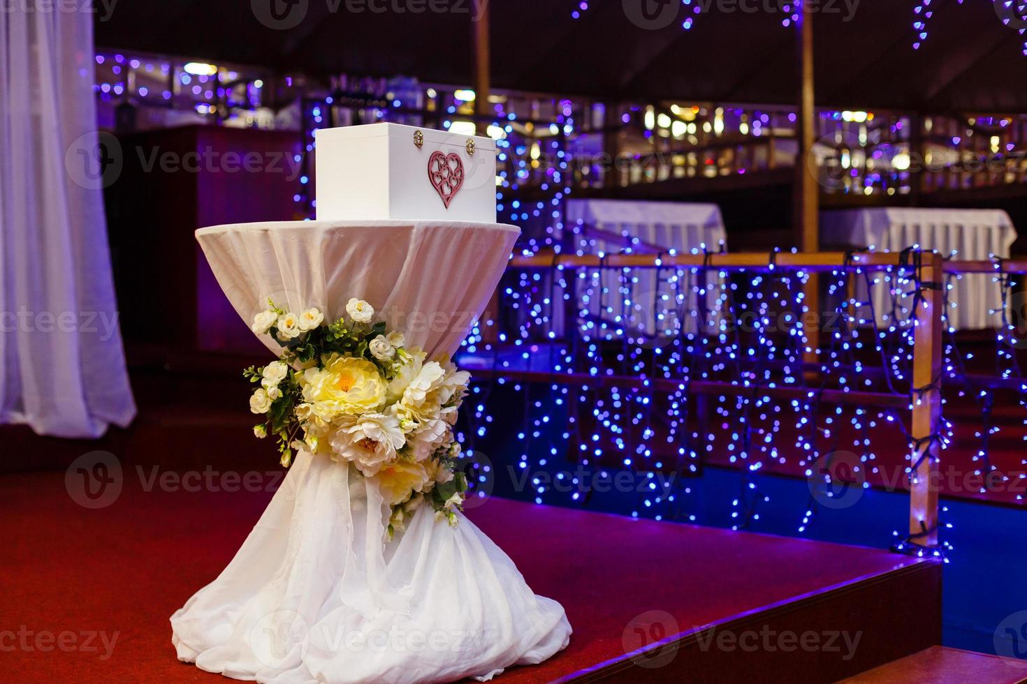 Box für Wünsche und Geld für die Hochzeit foto