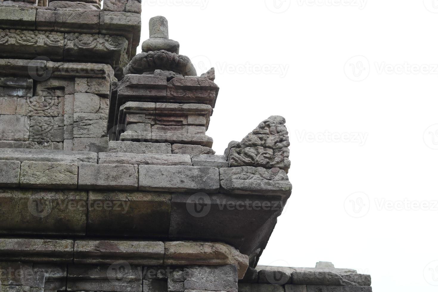 Fotos des Gedong-Songo-Tempels aus verschiedenen Blickwinkeln. alte und Vintage-Gebäudefotos.