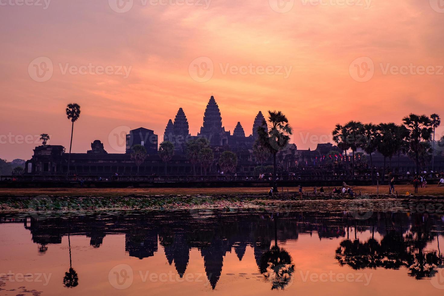siam reap, kambodscha - 25. januar 2019 angkor wat tempel, südhaupteingang, kambodscha foto