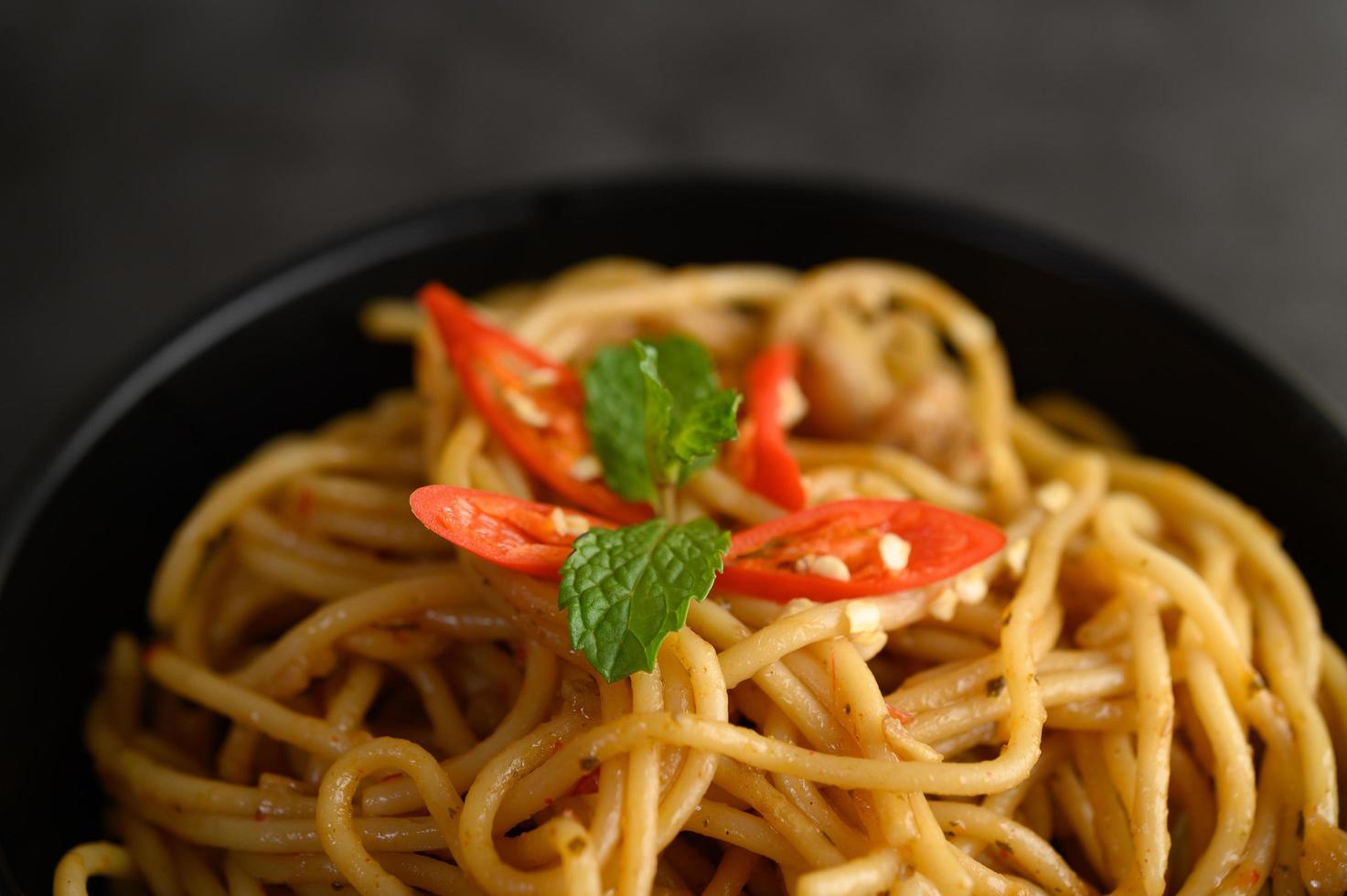 italienische Pasta mit Sauce foto