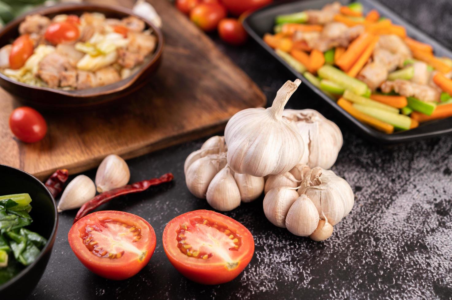 Rühren Sie braten Kohl mit Schweinebauch foto