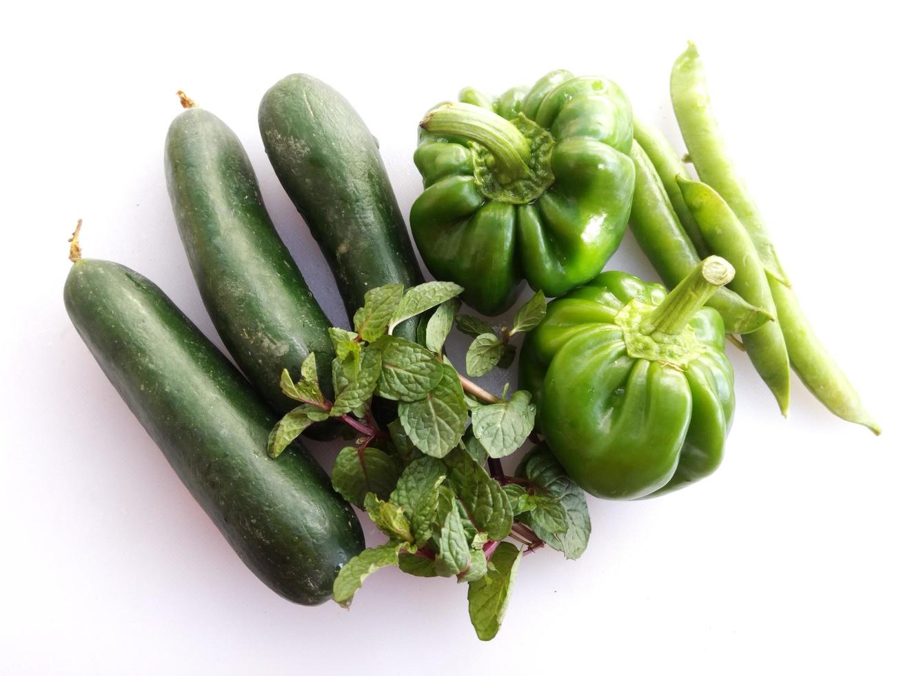 frisches grünes Gemüse foto