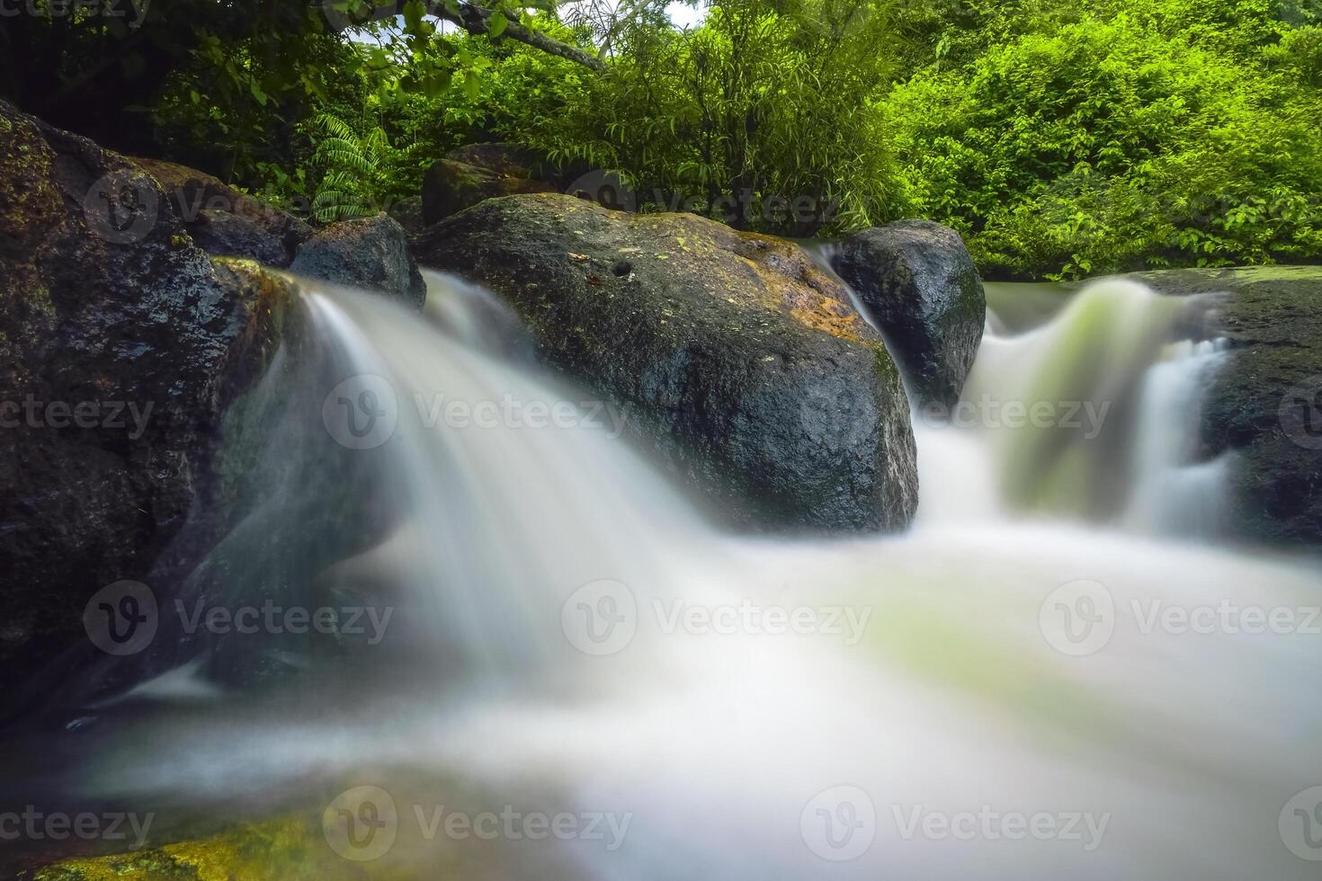 Nang Rong Wasserfall in Thailand foto