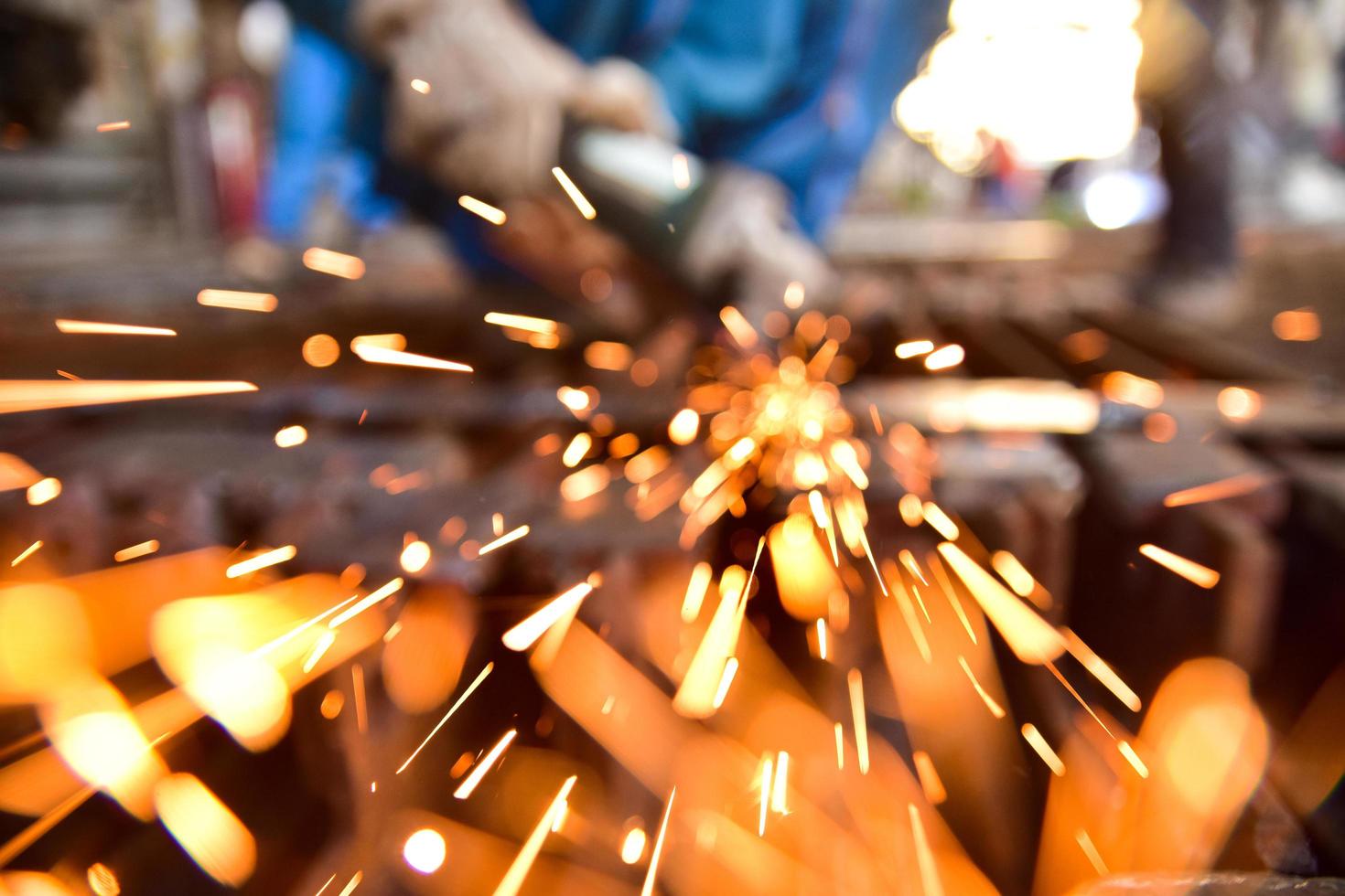 Unschärfe vom Metallschleifer foto