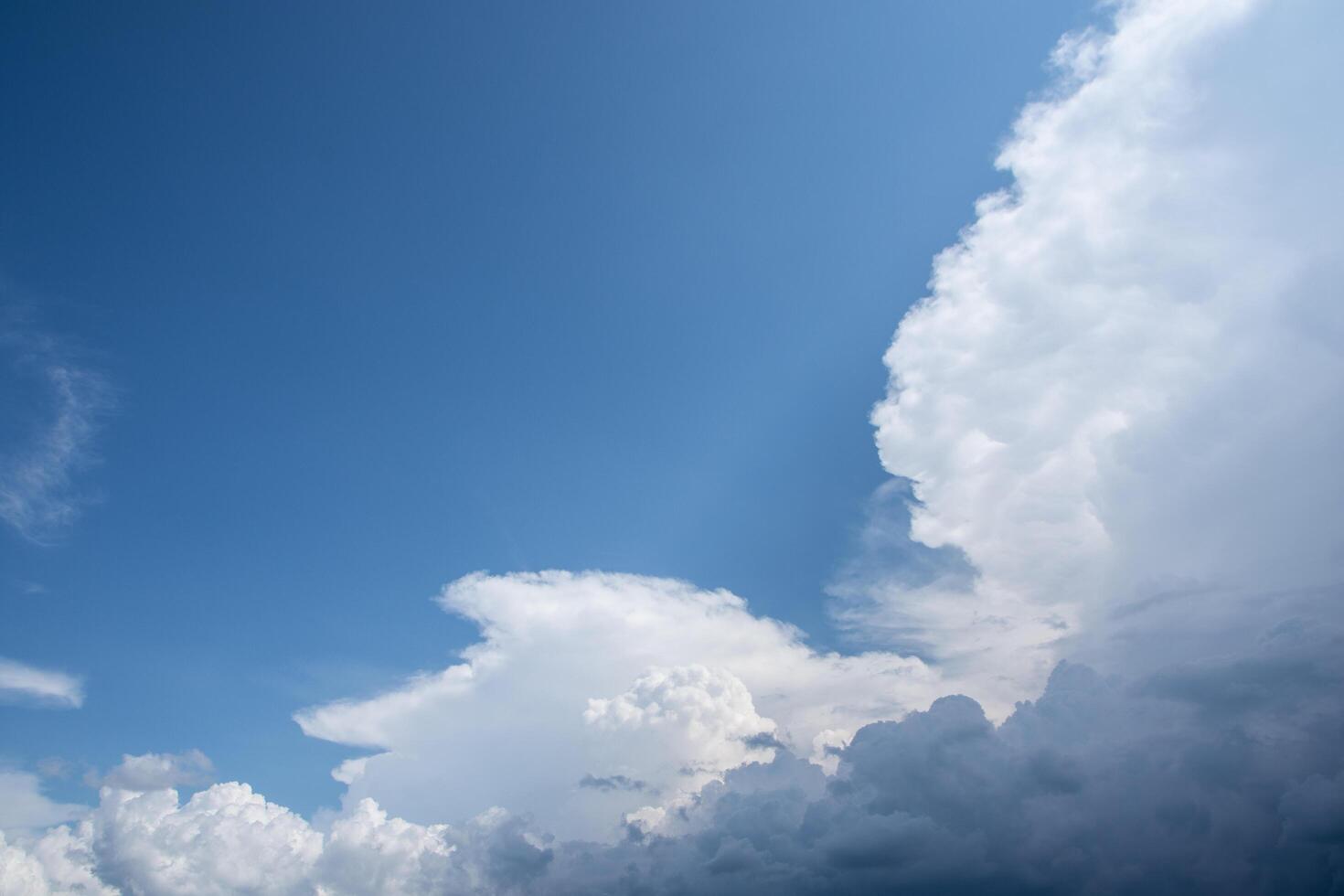 Wolken im Himmel foto