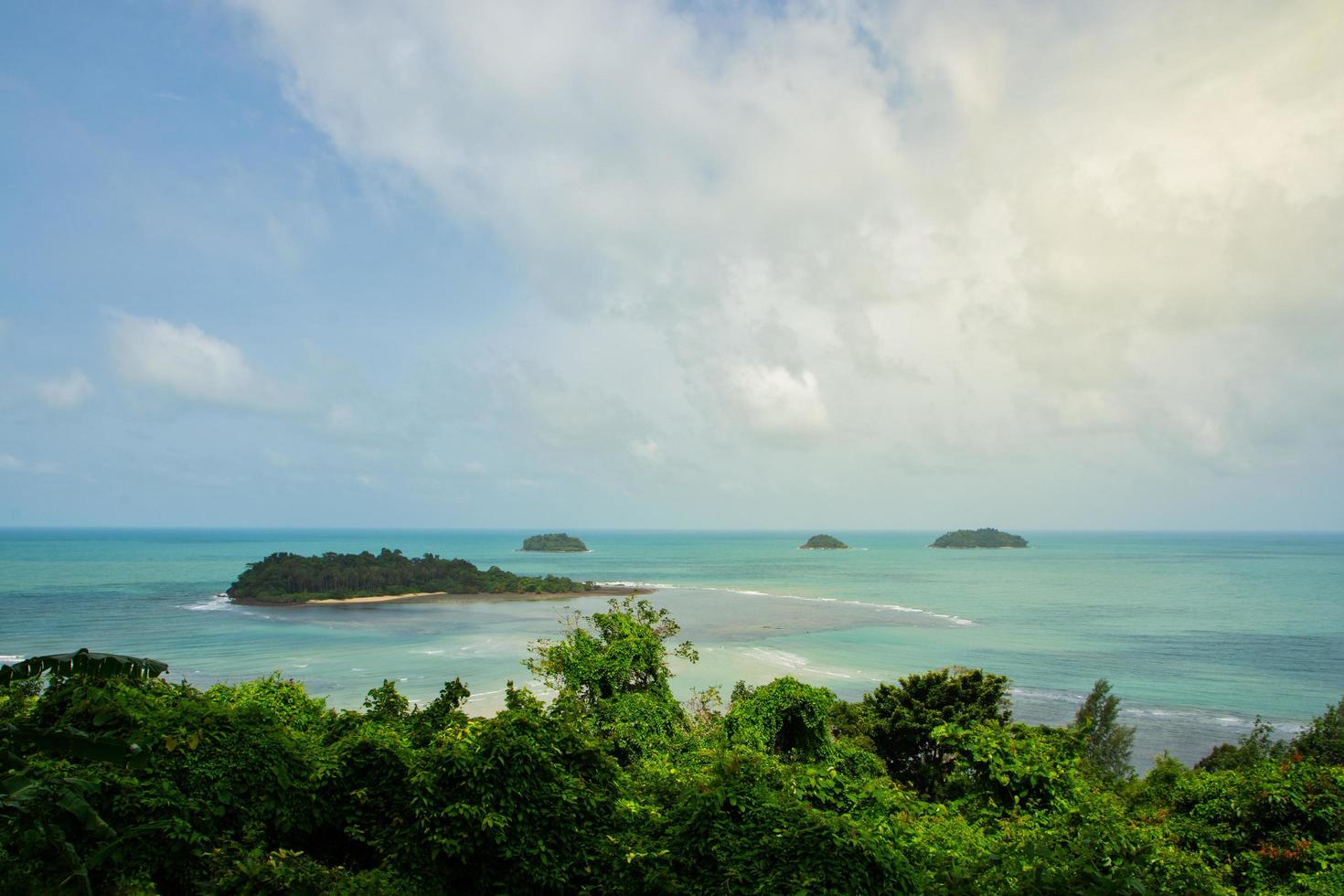 das meer bei koh chang, thailand foto