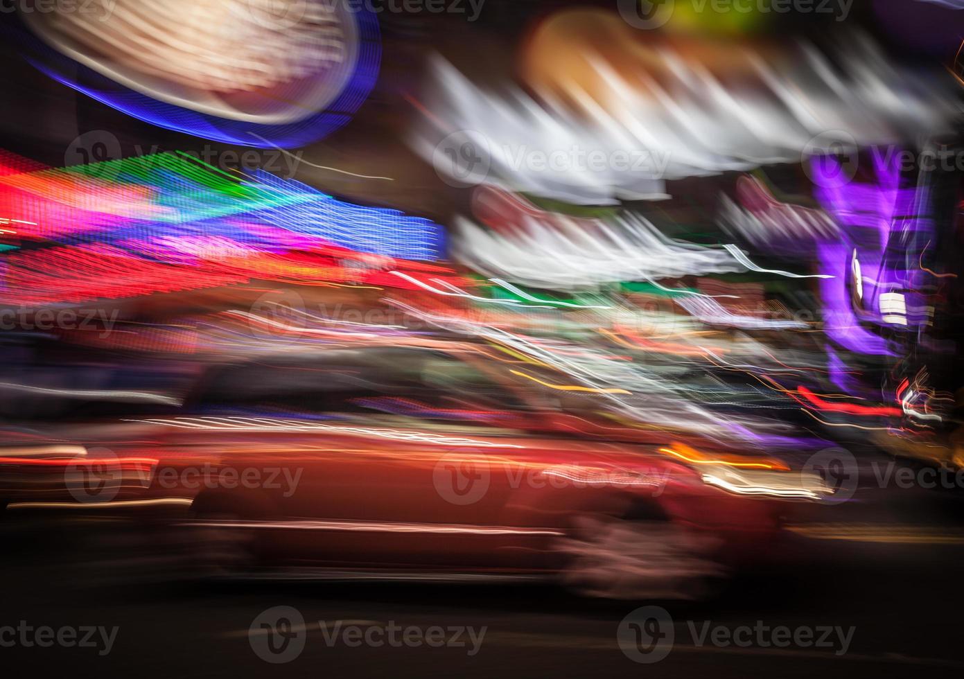 Beleuchtung und Nachtlichter der Großstadt foto