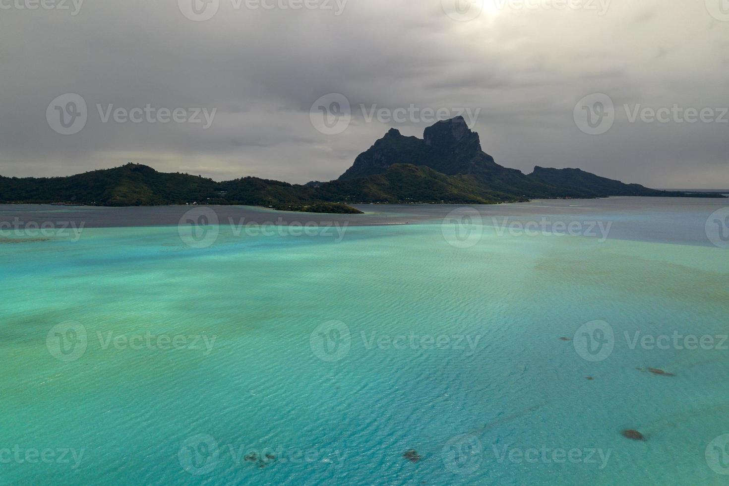 bora bora luftlandschaft französisch-polynesien foto