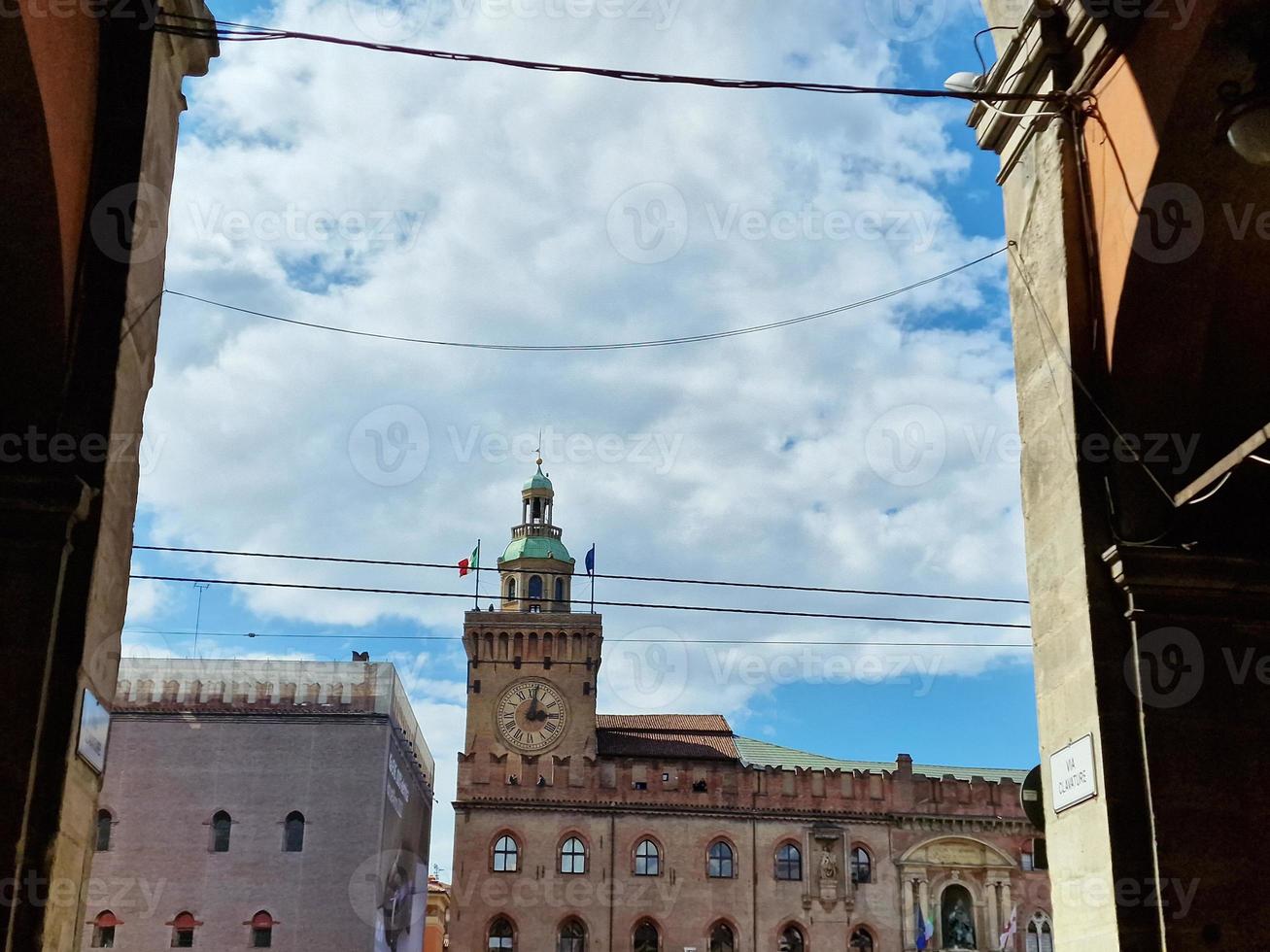 bologna piazza maggiore accursio palastplatz blick foto