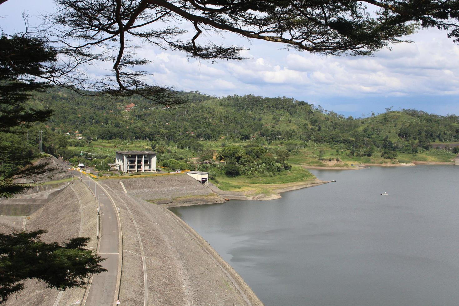 Saguling Wasserkraftwerk in Java. Saguling Dam, Bandung, Indonesien foto