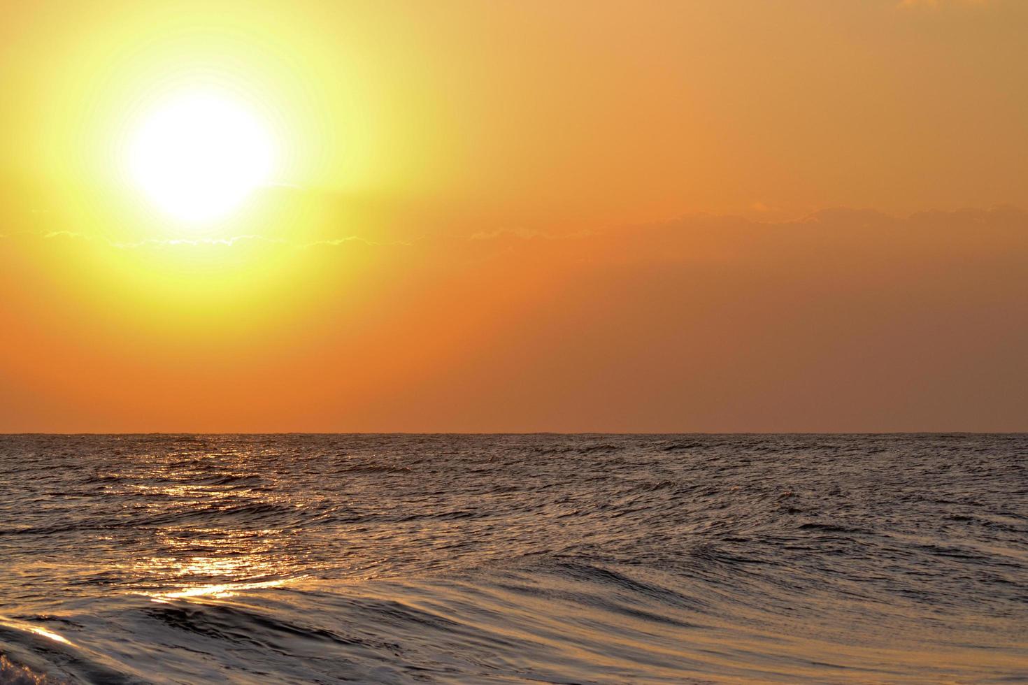 Zeit zum Träumen bei Sonnenuntergang foto