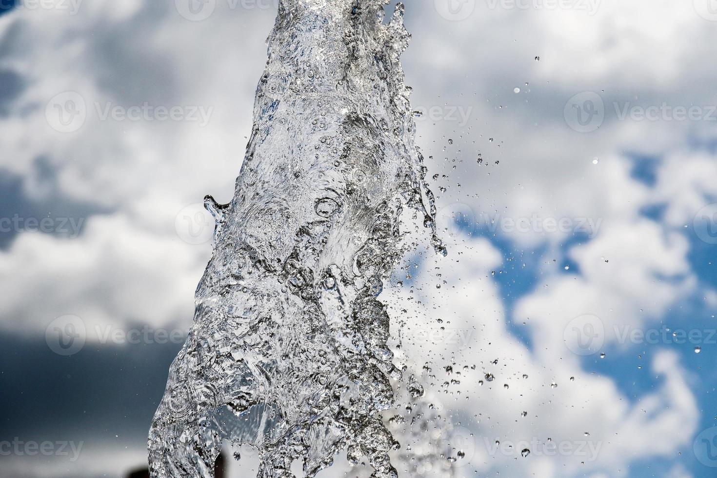 Wasserspritzer am Himmel foto