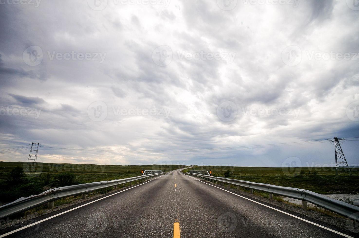 Straße im Sommer foto