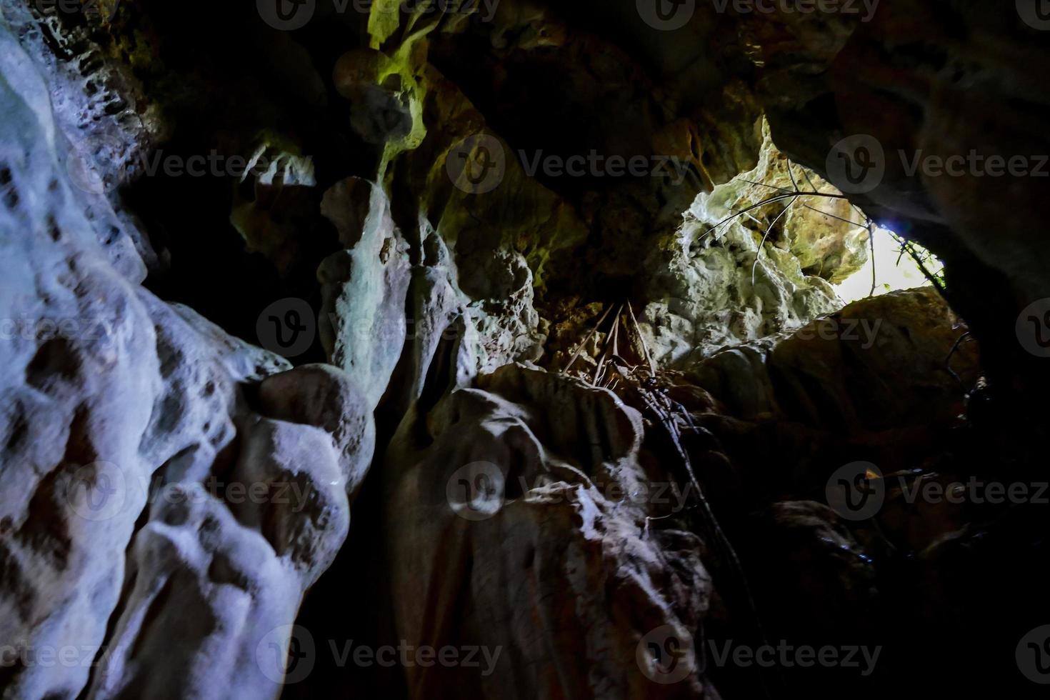 Höhle in Thailand foto