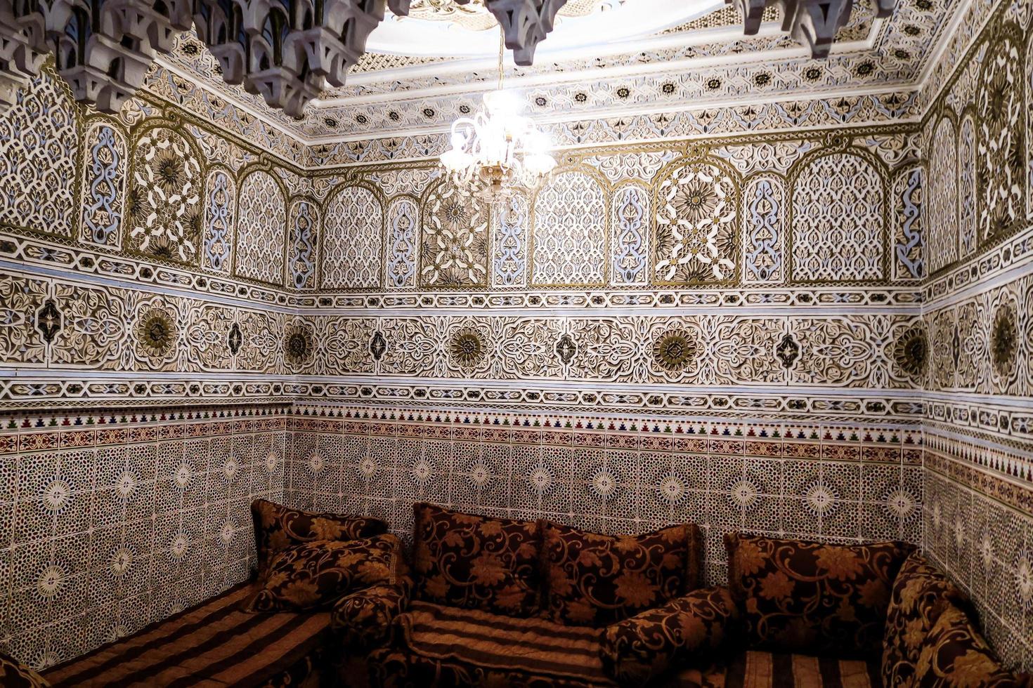 Gebäudeinnenraum in Marrakesch, Marokko, ca. Juni 2022 foto