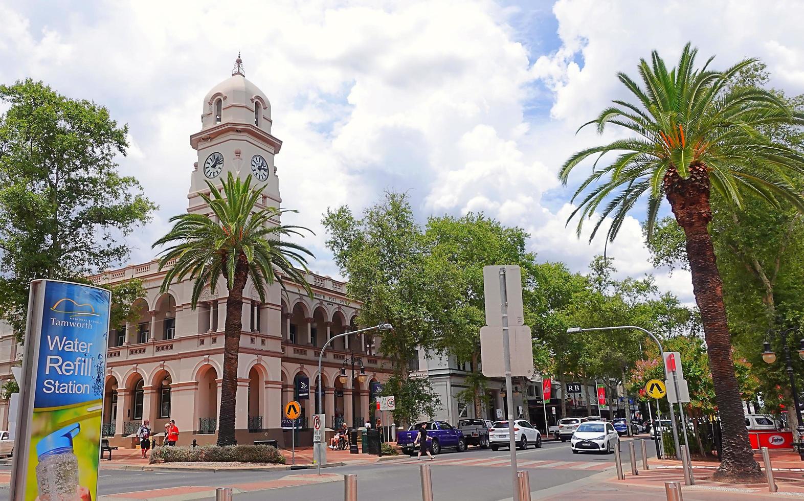 Tamworth, New South Wales, Australien. - am 02. Januar 2023. - Das Postamt von Tamworth ist ein denkmalgeschütztes Postamt an der Ecke Fitzroy Street und Peel Street. foto