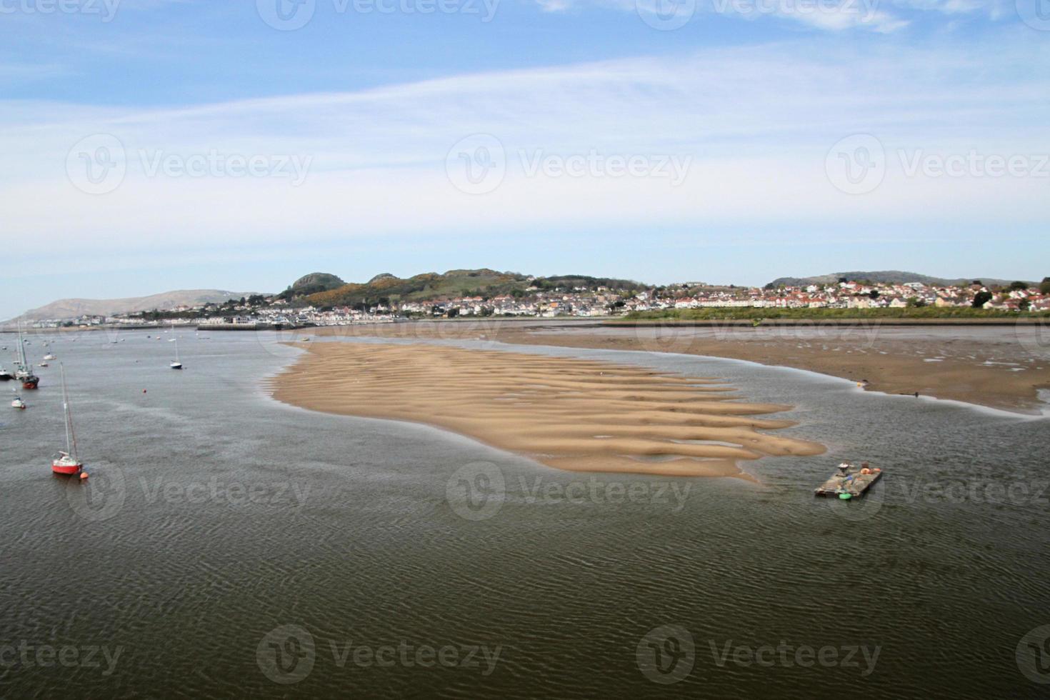 ein blick auf den hafen von conwy foto