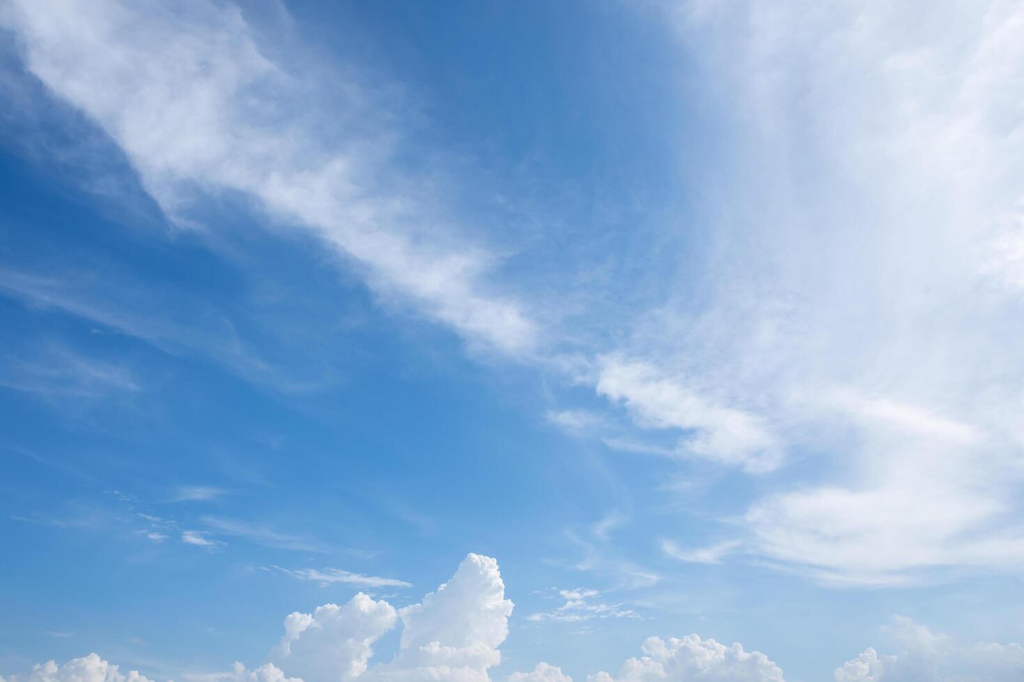 Wolken im Himmel foto