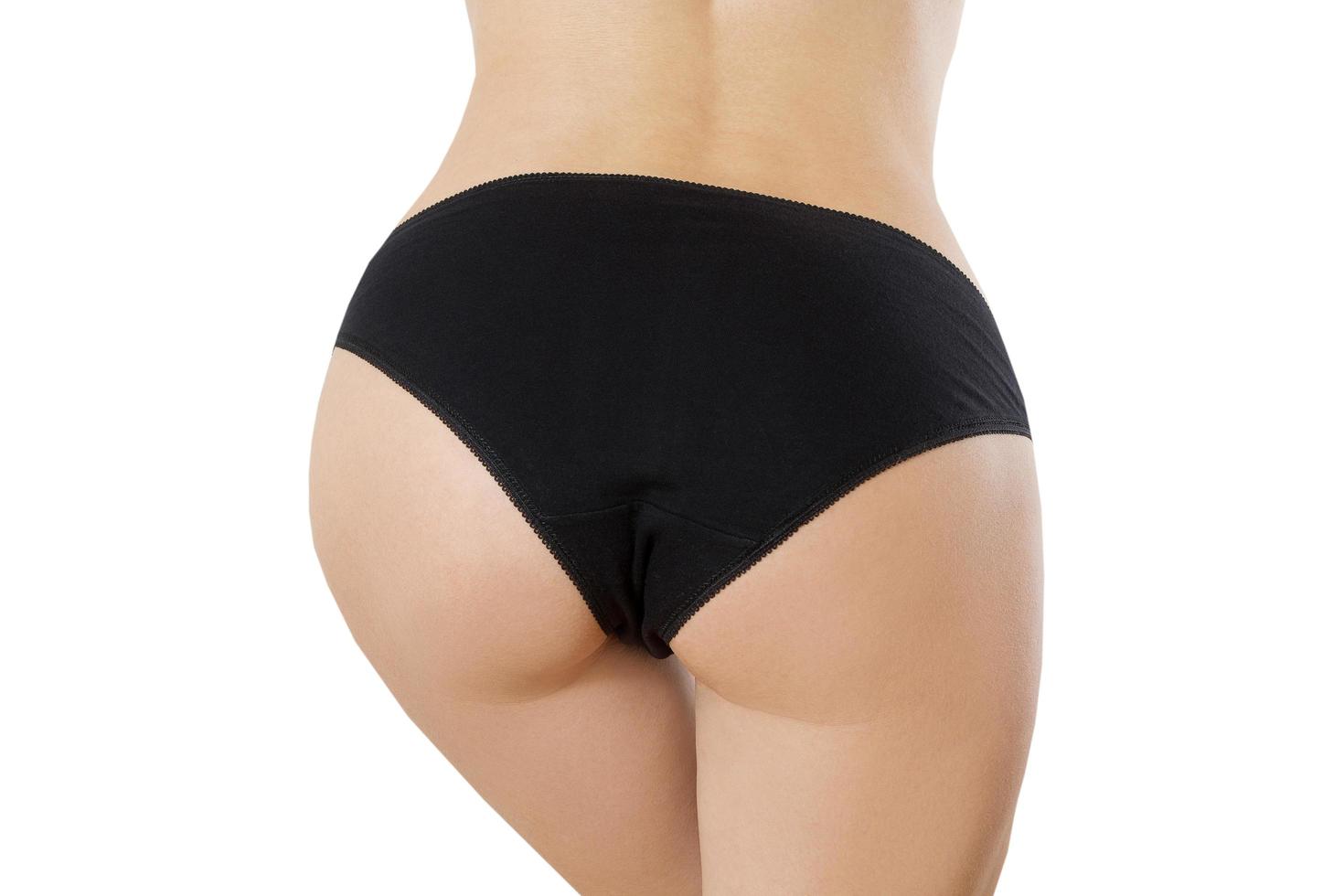 weibliche Gesäß und Vorlage leere Höschen Rückansicht Mock-up isoliert. Anti-Cellulite-Booty-Konzept. Hautpflege, Gesundheitswesen. nahaufnahme damenunterwäsche mit kopierraum. beschnittenes Bild. Körperpflege. Attrappe, Lehrmodell, Simulation foto