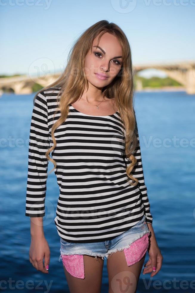 junge sexy blonde Frau foto