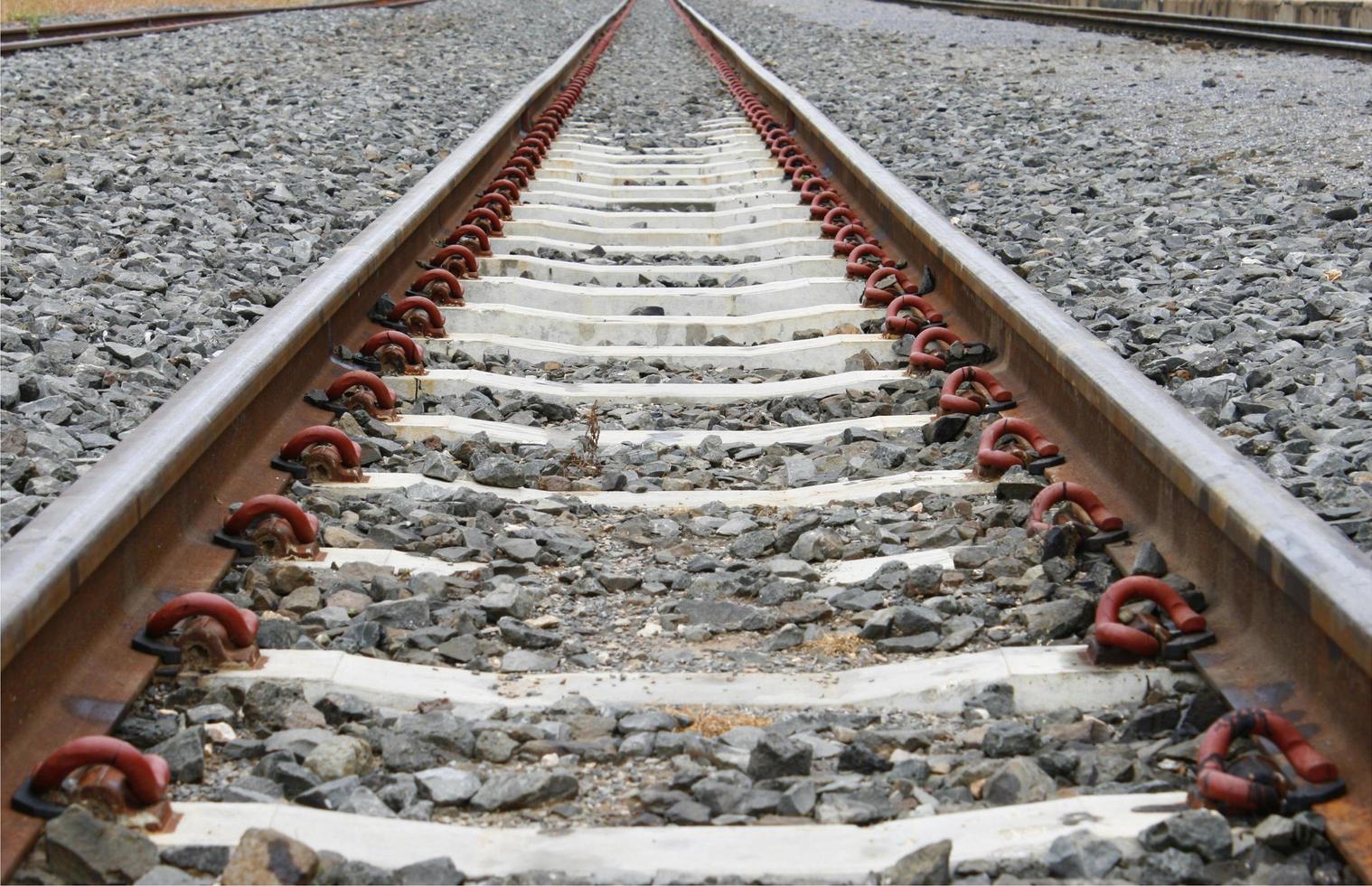 lange Eisenbahn für Zug foto