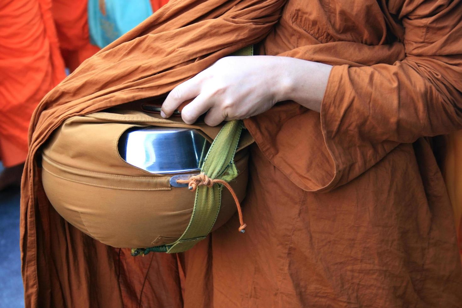 Mönch mit Korb foto