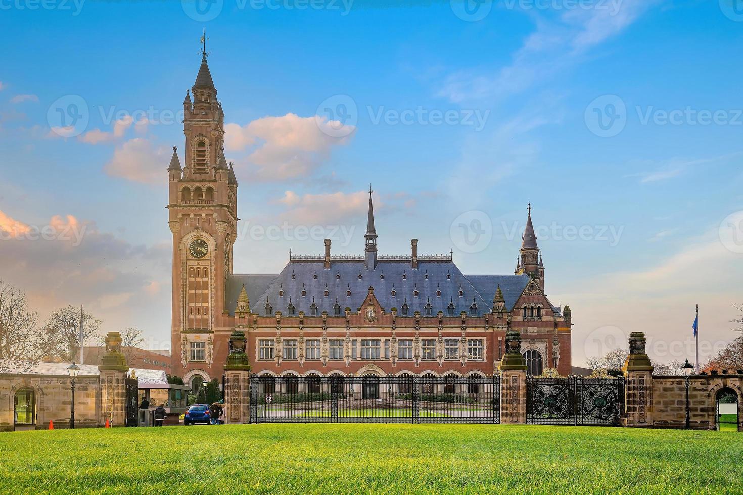 der internationale gerichtshof im friedenspalast den haag foto