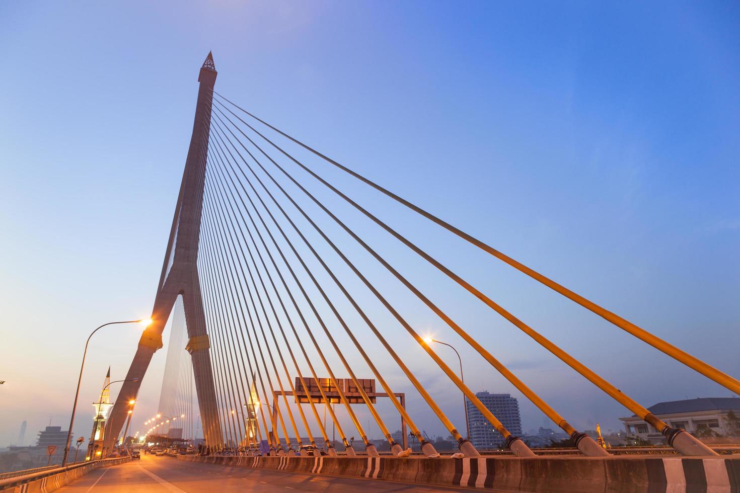 Rama VII Brücke in Bangkok, Thailand foto