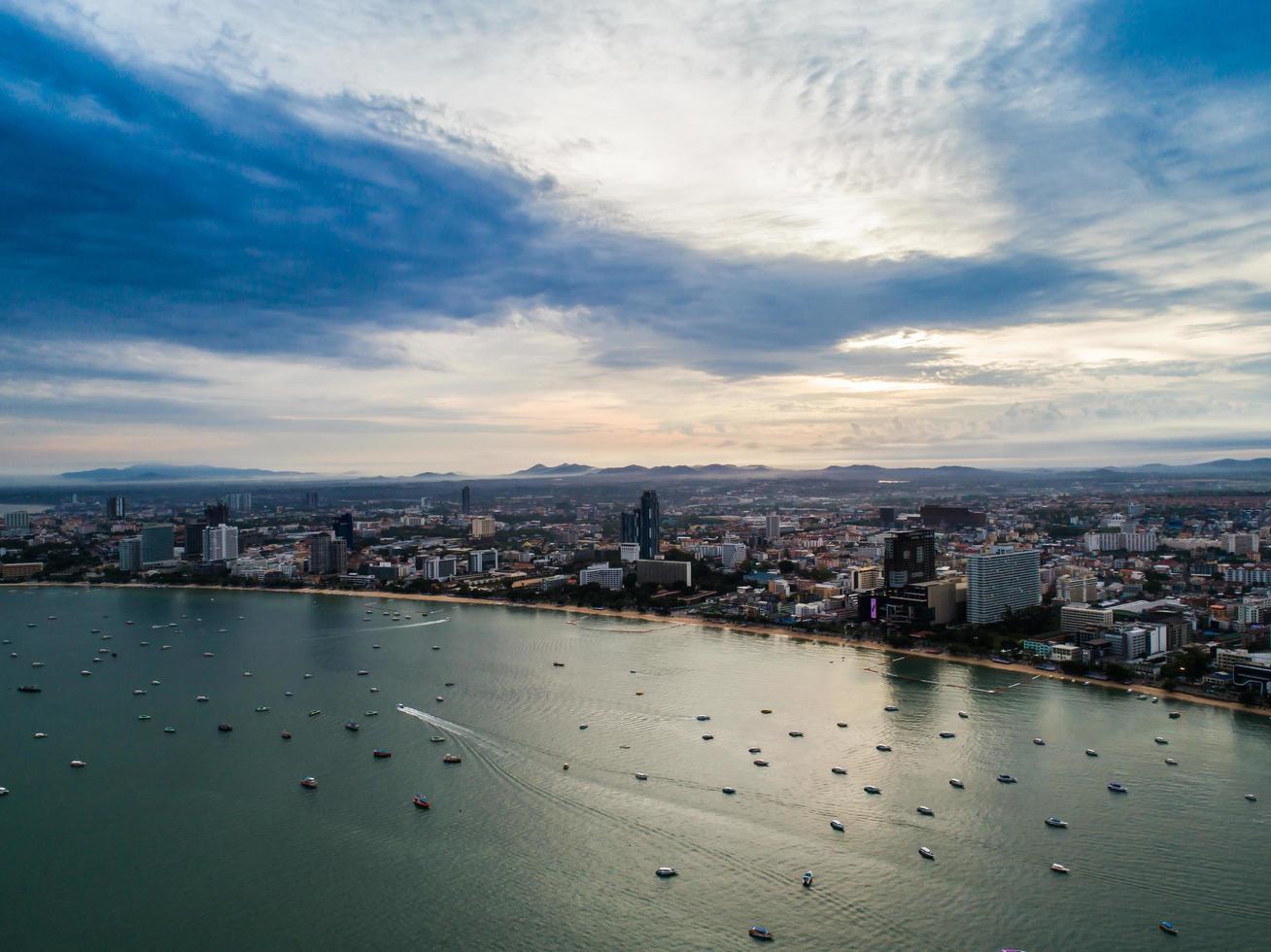 Luftaufnahme von Pattaya Beach, Thailand foto