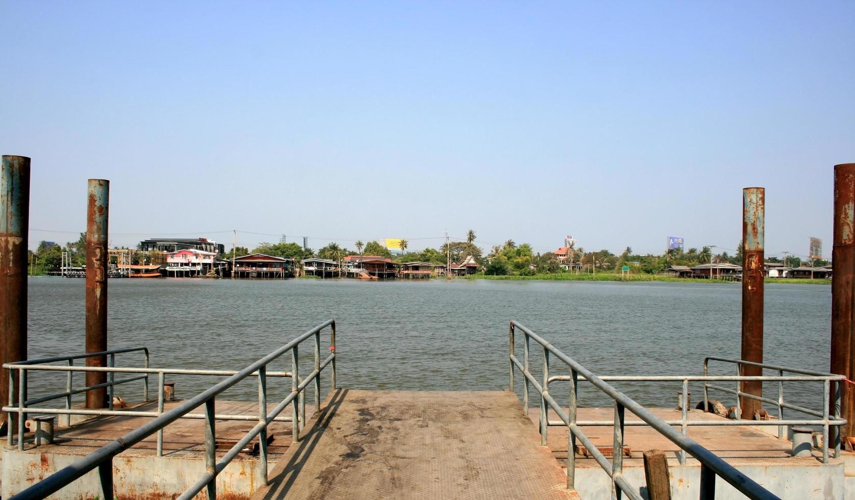 Thailand, 2020 - Bootsanleger oder Hafen foto