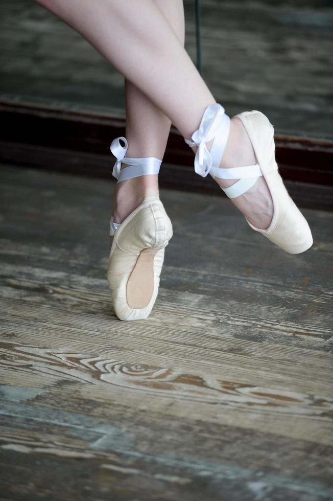 Nahaufnahme von Ballettschuhen foto