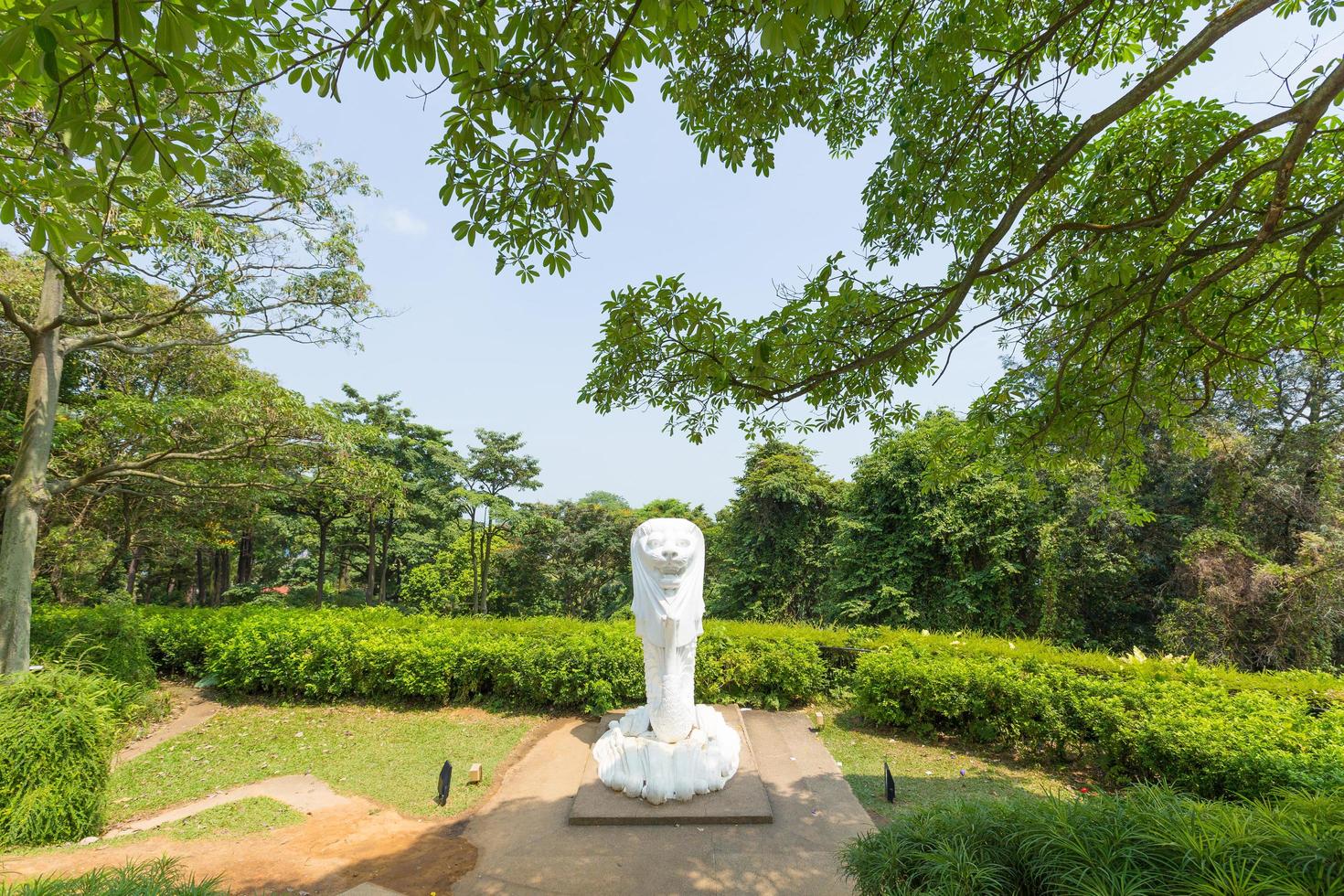 Merlion Statue in einem Park in Singapur foto