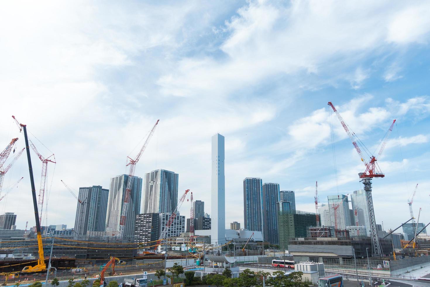 Wolkenkratzer und Bauprojekt in Tokio, Japan foto