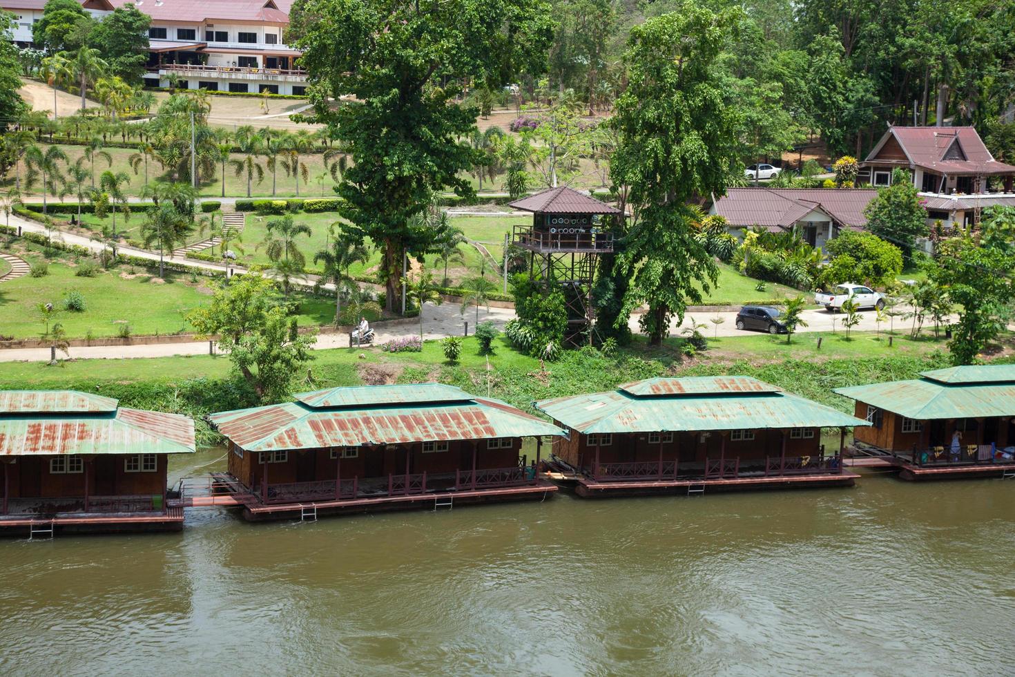 Resort am Fluss in Thailand foto