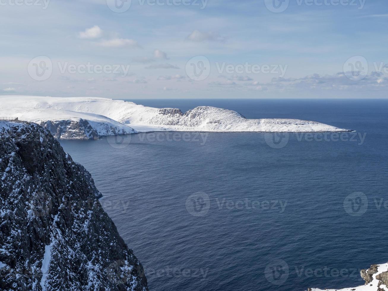 schneebedeckt Halbinsel und Klippen beim Norden Kap, Norwegen foto