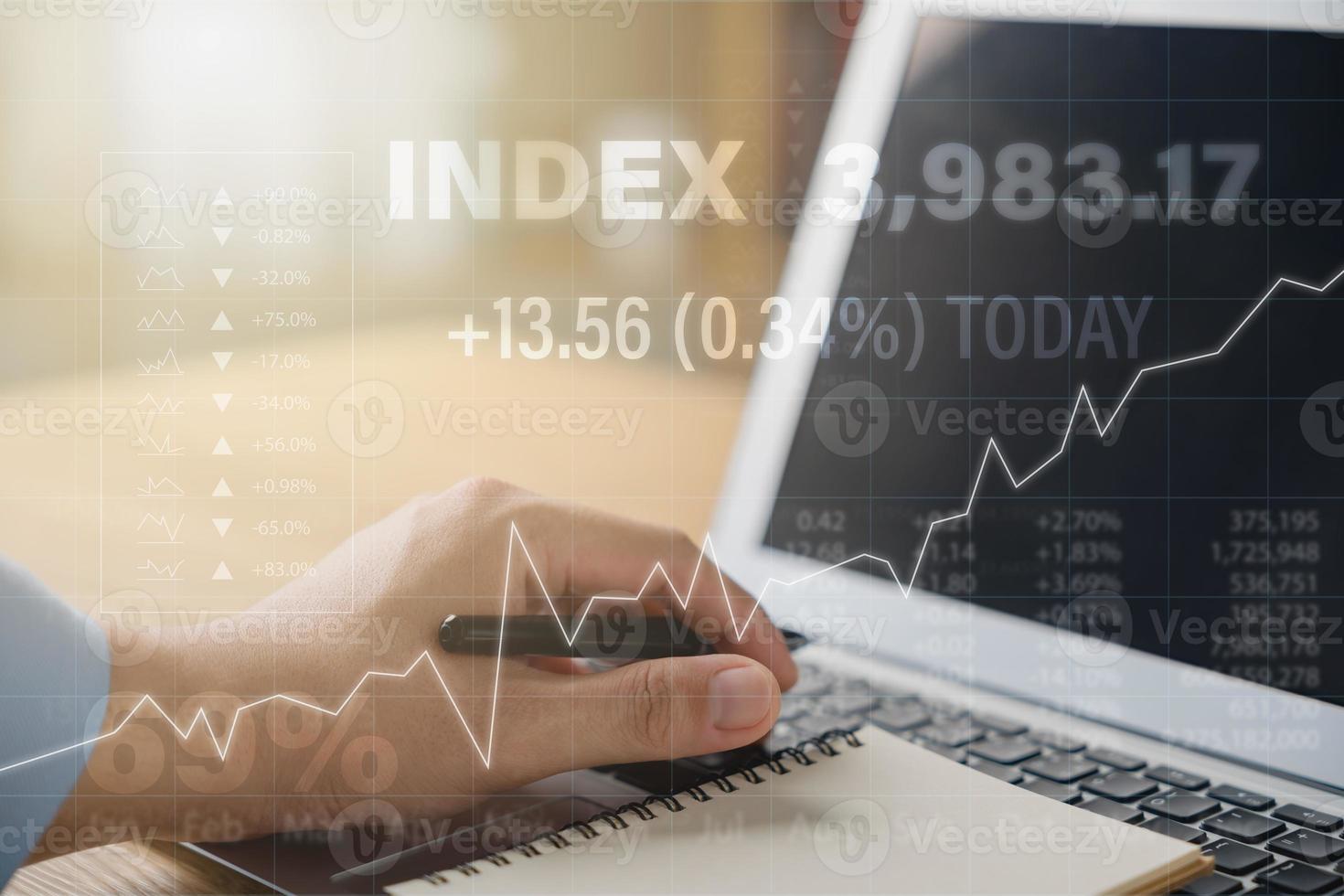 Investition Ideen zum Lager Index Mittel Ruhestand, Geschäft Analysieren gegenseitig Fonds Handel Daten Diagramme, Lager Markt Investitionen, Fonds Investitionen Digital Vermögenswerte, Zukunft Geschäft Finanzen Technologie. foto